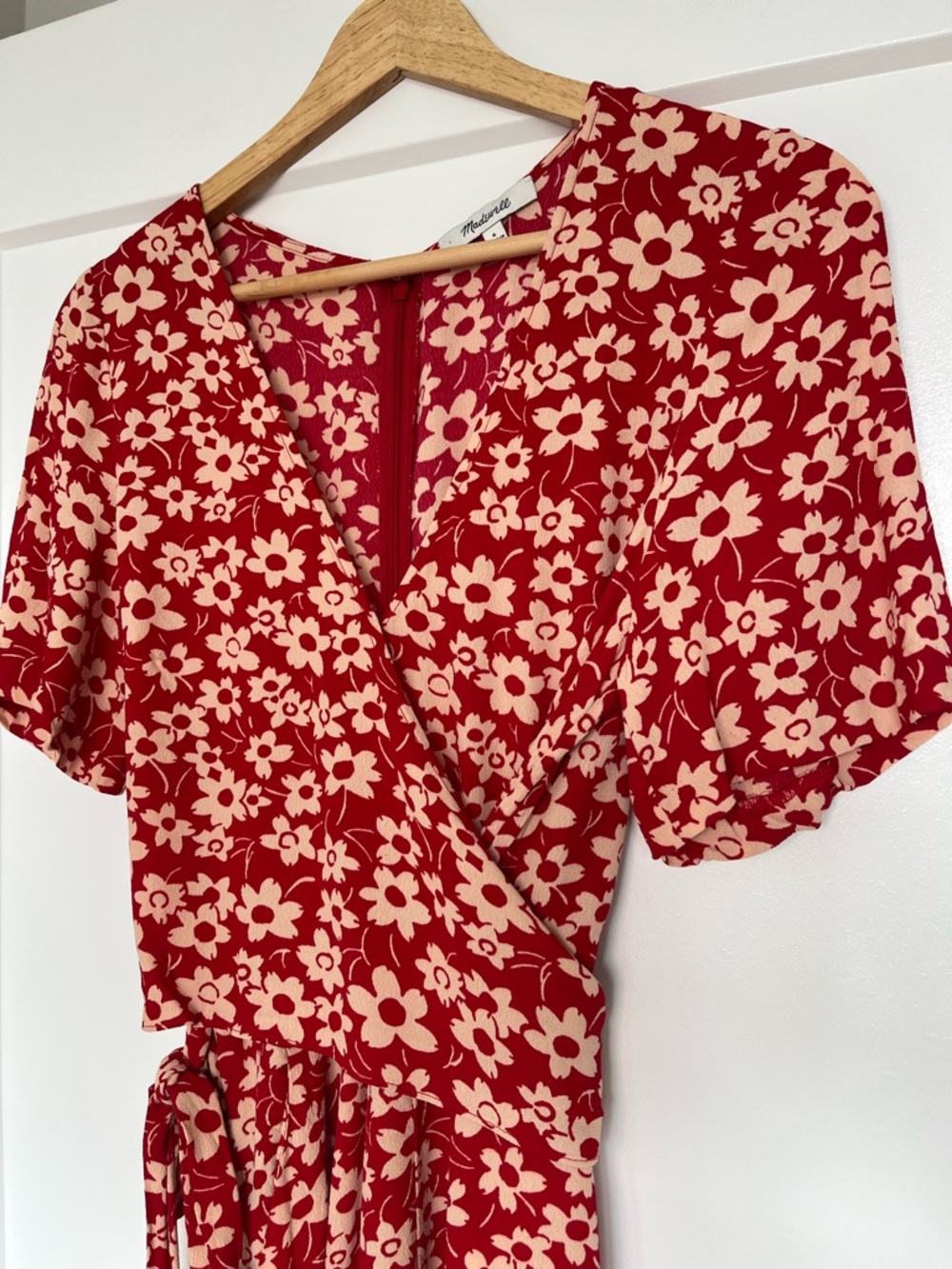 Madewell Floral Wrap Romper Red Cream Daisy Print Womens 6 Cottagecore - Picture 2 of 10